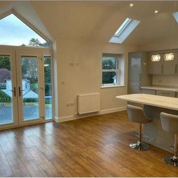 2 bedroom detached bungalow to rent - Photo 1