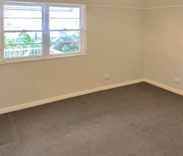 PERFECTLY POSITIONED - Photo 6