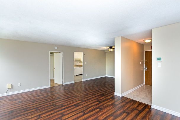 For Lease - 50 Mississauga Valley Boulevard Unit# 120, Mississauga, Ontario - Photo 1