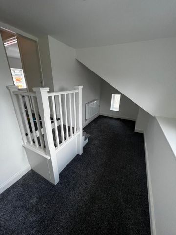 3 bedroom detached house to rent - Photo 2