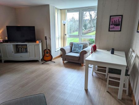 2 bedroom flat to rent - Photo 2
