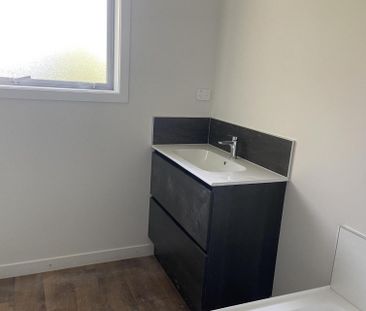 515 Tweed Street, Newfield - Photo 5