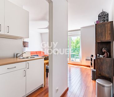 STUDIO MEUBLE AVEC PARKING BALCON ET CAVE - Photo 2