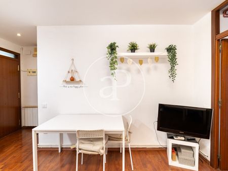 Apartment for Rent in Eixample Esquerra - Photo 3