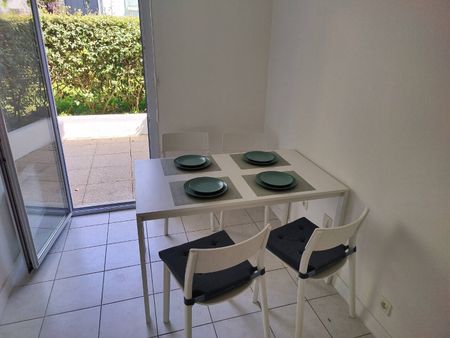 Grande chambre de 21 m² en colocation - Photo 3