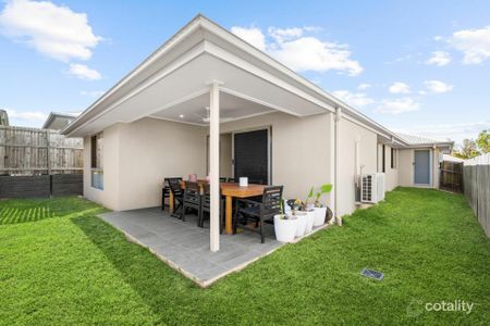 Modern Family Home! - Photo 5