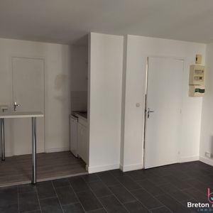 Location Appartement 1 pièce 23m² - Photo 2