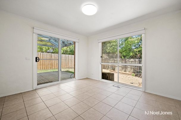 2/2 Oak Lane, CROYDON SOUTH - Photo 1