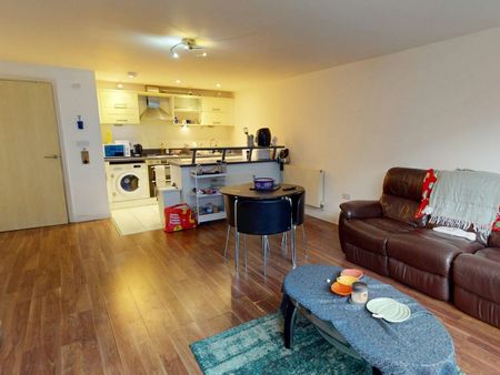 Apartment to rent on - Photo 2