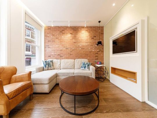 Hay's Lane - Photo 1