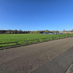 The Oval, Retford, DN22 - Photo 3