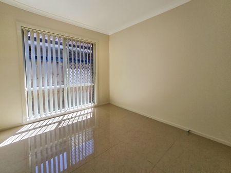 Modern, Spacious, and Perfectly Positioned - Photo 5