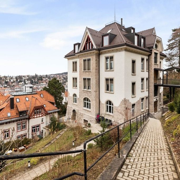 Jugendstilhaus oberhalb Stadtzentrum - Photo 1