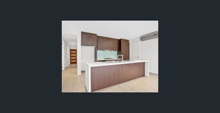 MODERN AND BRIGHT HOME WAITING FOR YOU - Photo 5