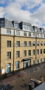 4 bedroom flat share to rent - Photo 4