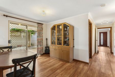 3 Bedroom family home - Photo 4