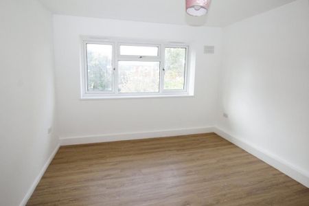 2 bedroom maisonette to rent - Photo 4