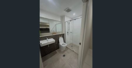 Modern 1 Bedroom Apartment on Merrylands Rd available for rent - Photo 4