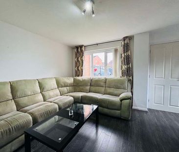 Everside Drive, M8 - Photo 1