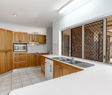 6 Fielding Way, Kirwan - Photo 3