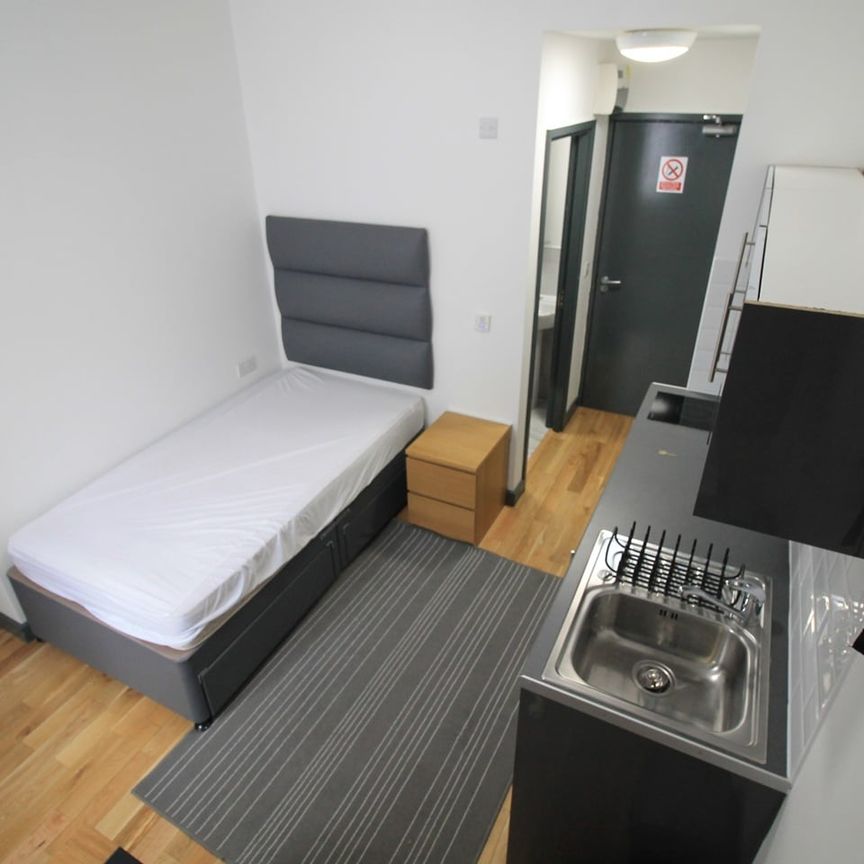 Studio Flat, Seel Street, L1 - Photo 1