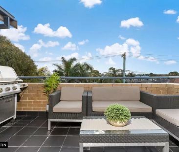 MGM MARTIN - TWO BEDROOM APARTMENT - Photo 1