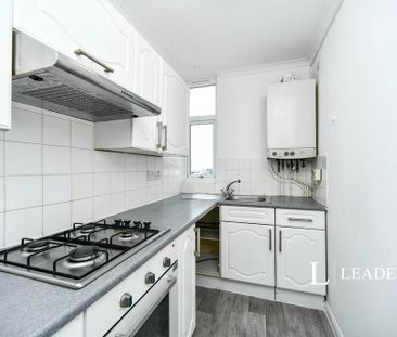 1 bedroom flat to rent - Photo 6