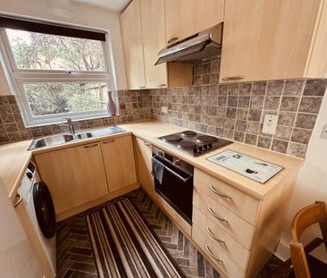 2 bedroom flat to rent - Photo 5