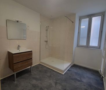 Location Appartement 5 pièces 78m² PRIVAS 07000 - Photo 1