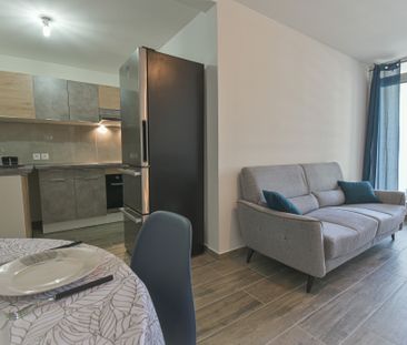 Location Appartement 2 pièces 40m² STE CLOTILDE 97490 - Photo 4