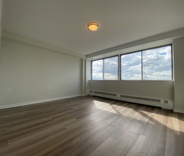 5501 Avenue Adalbert, Côte Saint-Luc, QC - Photo 1