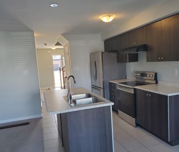 For Lease - 58 Butcher Crescent, Brantford, Ontario - Photo 6