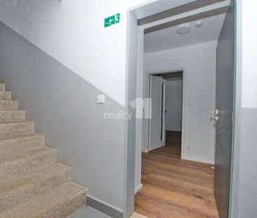 Pronájem bytu 1+kk, 25 m - Photo 1