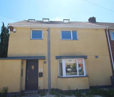 If you are looking for a single bedroom in a 8 bedroom house share,... - Photo 5