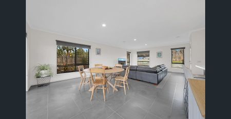 Perfectly Positioned Parkside Family Home - Photo 2