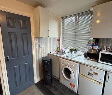 1 bedroom flat to rent - Photo 6