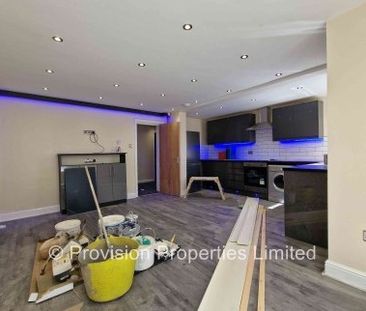 4 Bedroom Flats in Woodhouse - Photo 6