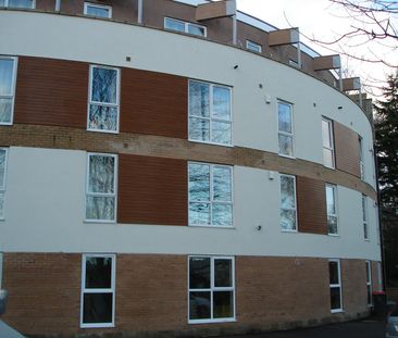 8 New Moon Apts, 37a Shire Oak Road, Leeds, LS6 2DB - Photo 3