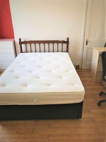 8 bedroom house to rent - Photo 4