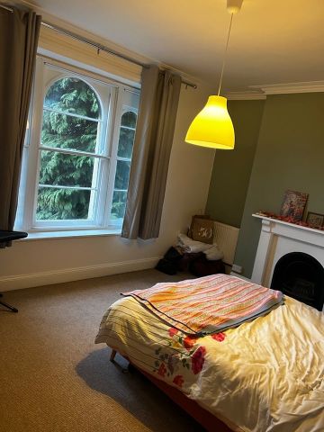 1 Bed Flat, Elmgrove Road, BS6 - Photo 2