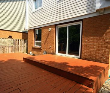 For Lease - 148 Fanshawe Drive, Brampton, Ontario - Photo 3