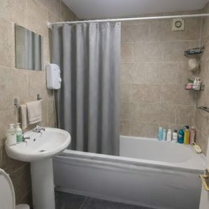 Room in a Shared House, Coventry, CV1 - Photo 2