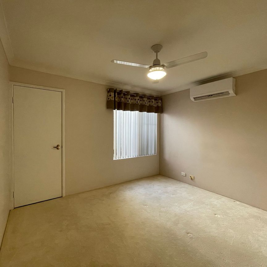 Tidy 3 Bedroom Villa - Photo 1