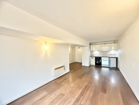 1 Bed unfurnished Apartment - Photo 4
