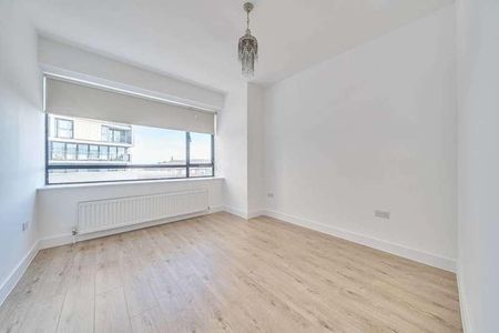 Ballards Lane, North Finchley, N12 - Photo 3