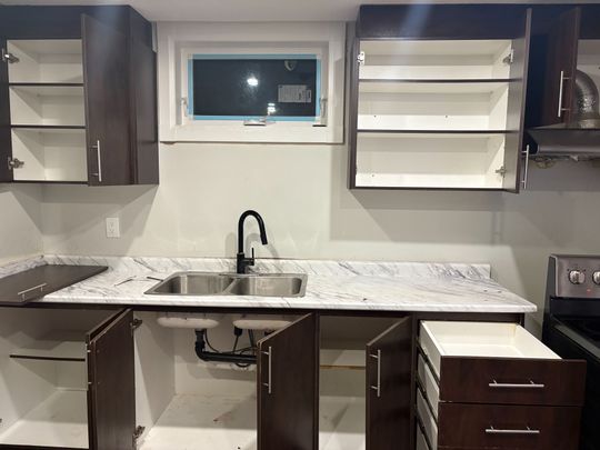 For Lease - 31 Bernick Drive Unit# Basement, Barrie, Ontario - Photo 1