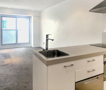 Apartment Living - Photo 3