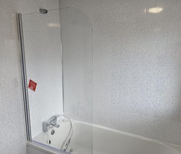 3 bedroom detached house to rent - Photo 4