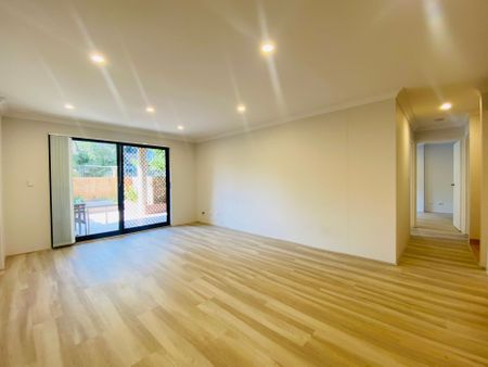 Modern Apartment In Ultra Convenient Location - Photo 2