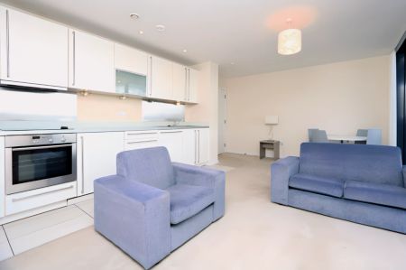 2Bedrooms, 2Bathrooms - Photo 3